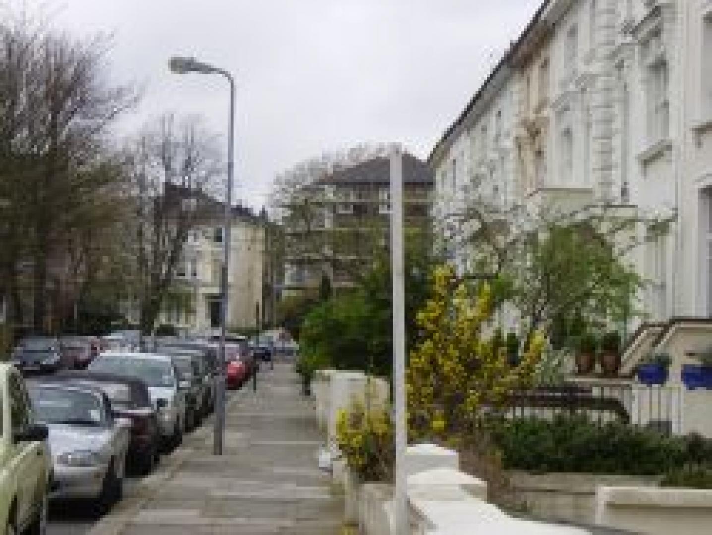 			2 Bedroom, 1 bath, 1 reception Flat			 Belsize Crescent, BELSIZE VILLAGE NW3
